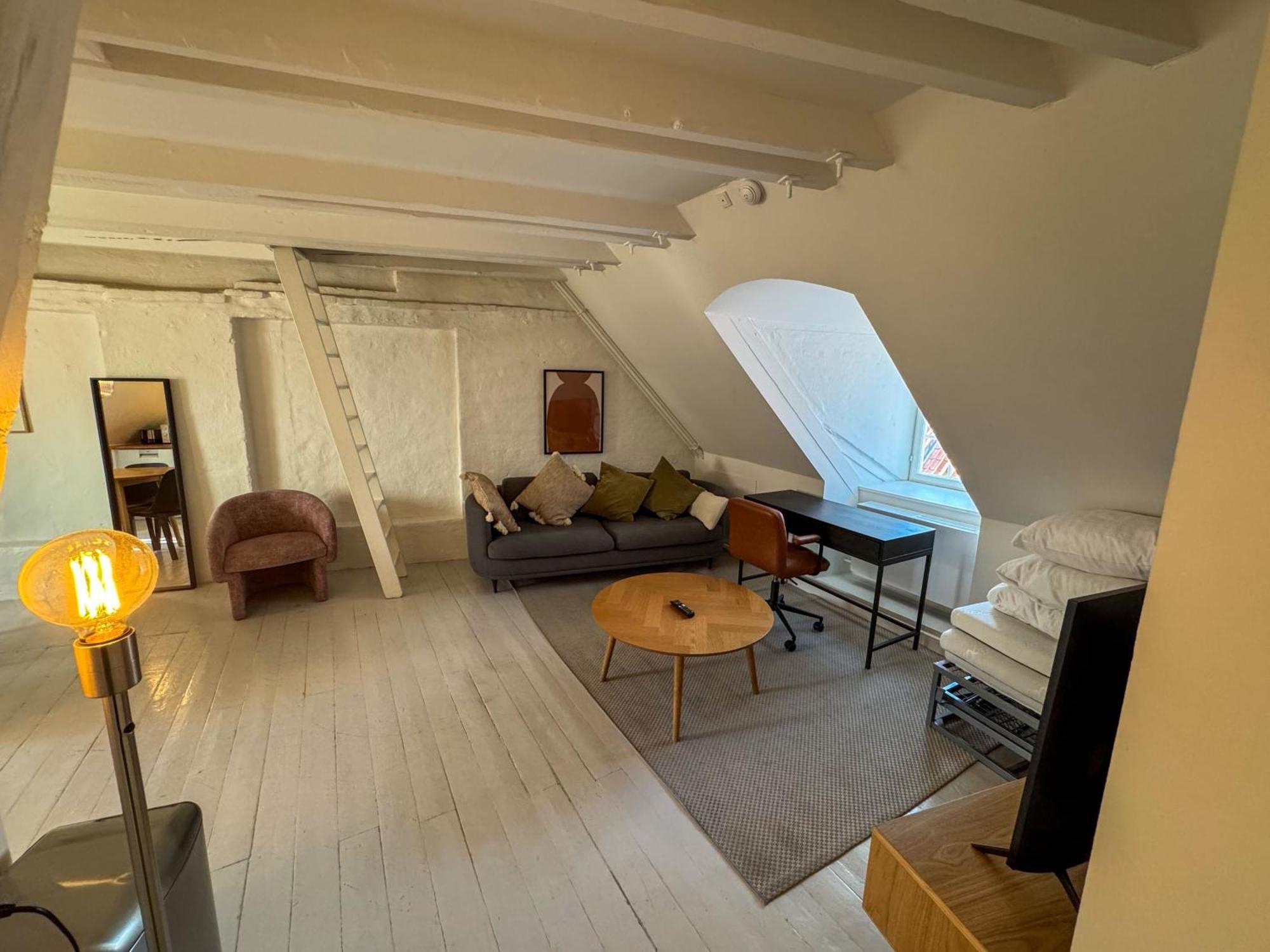 Cozy Apartments In Heart Of Copenhagen Near Stroget & Hojbro Plads Exterior foto